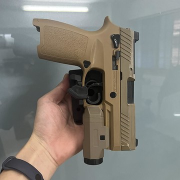 【新品上市】P320帶燈下掛戰術快拔套M18槍套玩具通用UDLM17 N12 TP9 2011 N14