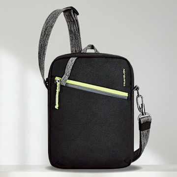 《TRAVELON》Greenlander防盜斜背包-黑-- 側背包 斜背包 背帶包 防割防搶