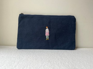 fingirl1000-一股刺繡蝴蝶手拿包1000枚女子展