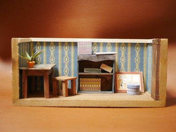 貼有貓咪壁紙的別緻房間