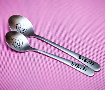 兒童卡通304不銹鋼勺子彎把練習勺子萌寶專屬飯勺創意可愛學生勺