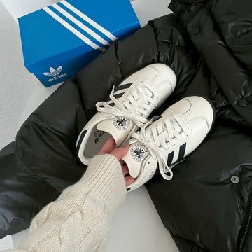 ADIDAS GAZELLE "OFF WHITE & UTILITY BLACK" ID3719| NINES |  LINE