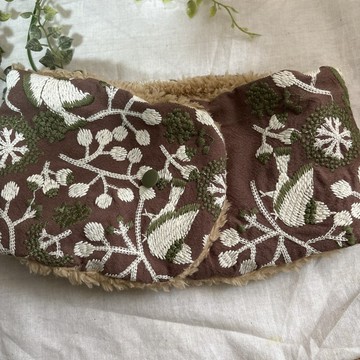 手作☆圍脖 北歐風亞麻 咖啡色 鳥與果實 葉子刺繡