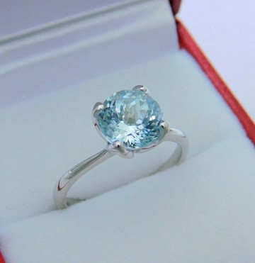 14K 白金 Tulip 訂婚戒指，鑲嵌 AAA 級 8 公釐圓形綠色海藍寶石，共 2.00 克拉，貨號 1367