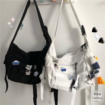 帆布包 韓版ins日系原宿暗黑風機能工裝帆布包女ulzzang百搭學生斜背包男 【CM550】