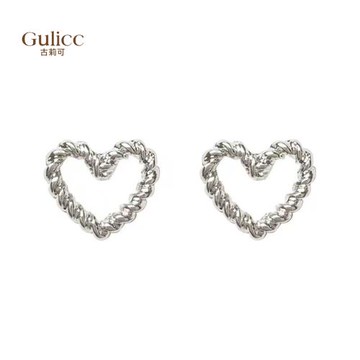 【Gulicc】古莉可 韓版 簡約 麻花 愛心 耳環(飾品 耳飾 耳釘 耳扣 耳環 情人節 母親節 七夕 生日禮物)