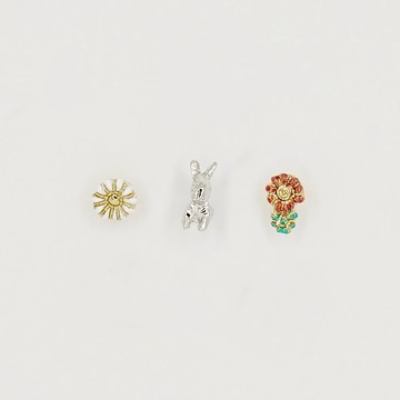 ｜OSEWAYA｜花叢小兔耳環 - 3入 可愛動物 兔子  低敏耳環 純鈦耳針 日本飾品 日本製造