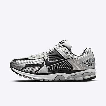Nike Zoom Vomero 5 FJ4151-004 男 休閒鞋 運動 復古 老爹鞋 緩震 反光 金屬銀黑