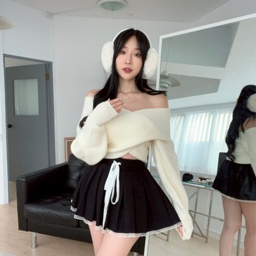 【交叉設計感】DOMISS扭結針織上衣 露肩毛衣-3色 針織毛衣(現貨)