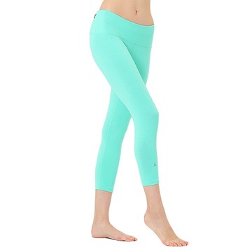 【NAMASTE】Joy 無接縫雕塑八分褲 - 麻淺綠