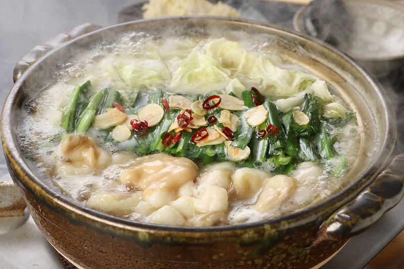 和牛もつ鍋セット（あご出汁醤油味）〆のラーメン付き　4人前