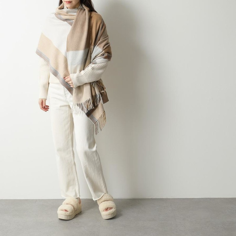 UGG アグ ストラップ サンダル OH FLUFFITA オー フラッフィータ UGG アグ ストラップ サンダル OH FLUFFITA オー フラッフィータ