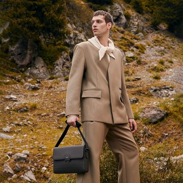 【BRAUN BUFFEL 德國小金牛】台灣總代理 巴雷特 橫式斜背包-黑色/BF546-61-BK