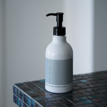 日本KOMONS 茶籽油護手霜280ml