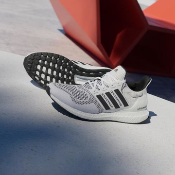 慢跑鞋 Ultraboost 1.0 男鞋 白 黑 BOOST 緩震 運動鞋 JR1987