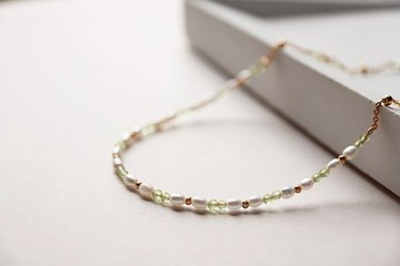 晨星。橄欖石珍珠項鍊