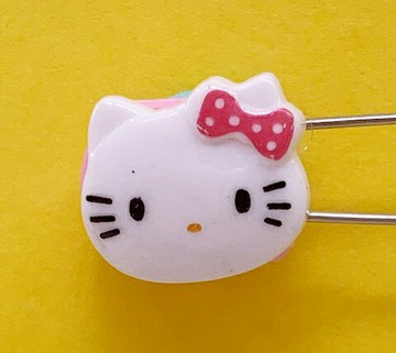 【震撼精品百貨】Hello Kitty 凱蒂貓 KITTY掀開式安全別針-大頭造型-粉#76639 震撼日式精品百貨