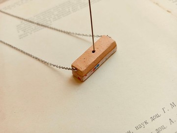 藍紅橫瓶擴香醫療鋼項鍊