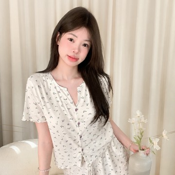 𝒄𝒉𝒊𝒖'𝒔 【免穿內衣】韓系碎花帶胸墊睡衣 罩杯居家服 兩件套 冷氣房睡衣 罩杯睡衣 寬鬆 睡裙