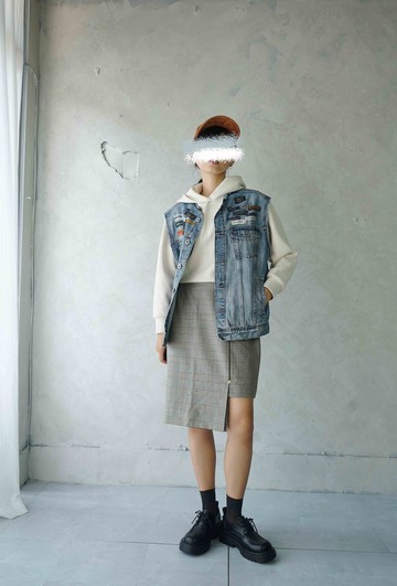 尋寶古著-個性洗舊水洗藍DIY領標牛仔背心