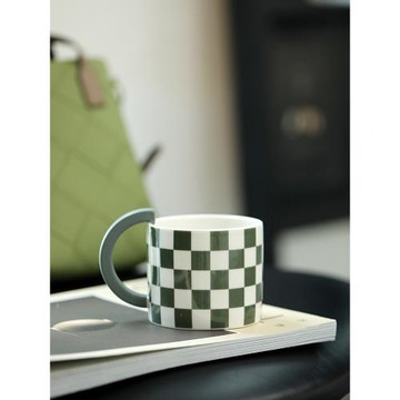 棋盤格咖啡杯 ins風陶瓷杯 復古拉花杯 現代馬克杯簡約茶杯 300ml