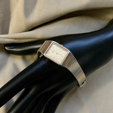 SEIKO 經典方形金色錶殼 淡金錶盤 不銹鋼錶帶 古董錶 vintage