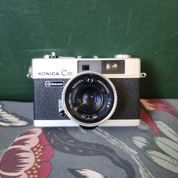 專業相機店  KONICA C35 FLASHMATIC RF 黃斑疊影底片相機