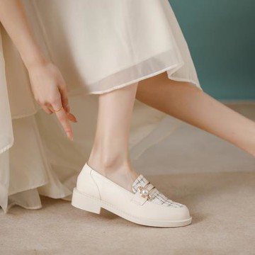 軟底樂福鞋女2025春季新款爆款休閑平底單鞋豆豆鞋英倫風小皮鞋