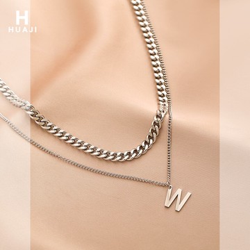 花跡W字母雙層項鏈女嘻哈衛衣鎖骨鏈秋冬毛衣高端女士疊戴頸鏈