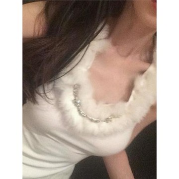杜總家 純情小妲己*原創私藏款千金溫婉V型毛領內搭古早感女上衣