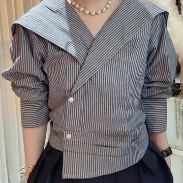 商城熱賣⭐春秋  氣質 設計感  OL  顯瘦  襯衫高級感通勤條紋海軍領氣質襯衫不規則斜襟顯瘦短款上衣年新款