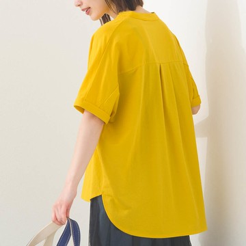 日本 OMNES - 接觸涼感 嫘縈休閒V領前短後長上衣-明亮黃