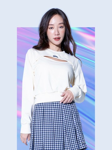 假兩件胸簍空短版長T