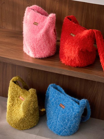 大容量柔軟毛呢單肩側背水桶包