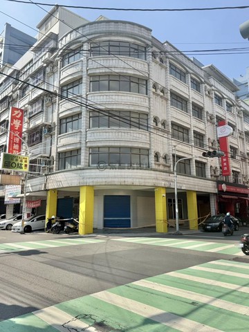 永芳國小旁穩定收租大三角窗透店~地坪34坪｜高雄市大寮區進學路