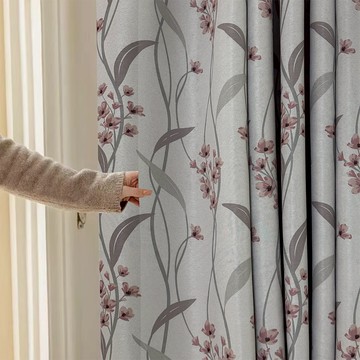 特力屋 防蹣抗菌亮絲印花遮光窗簾 柔粉花漾 290X210