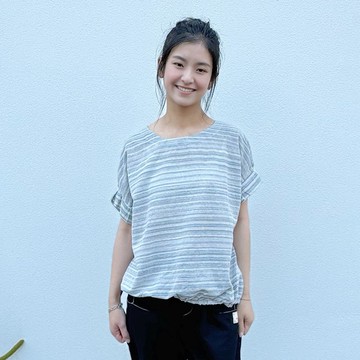 Hana Mokuba 圓領條紋落肩收口上衣