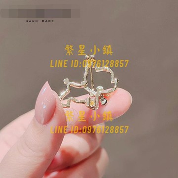 鏤空小狗胸針日系金屬可愛小花別針領針毛衣西裝配飾女【繁星小鎮】