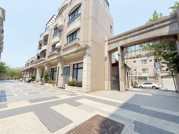 沙鹿｜新光田特區｜比利時｜前院停車朝南別墅｜台中市沙鹿區自強路