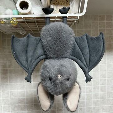 【🚚免運🔜】🦇搞怪可愛蝙蝠🦇小紅書同款 萬聖節蝙蝠豬玩偶 豬豬蝙蝠玩偶 趣味毛絨玩具 萬聖節禮物 倒掛蝙蝠玩偶