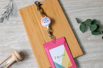 i好鉤 伸縮證件套組 -手繪風系列 / 絲帶貓_AVH8