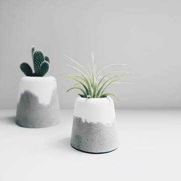 SNOW VOLCANO 雪火山 | 雙色雪景水泥盆器・筆座・牙刷架