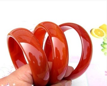 純天然加厚加寬紅瑪瑙手鐲時尚女款1入