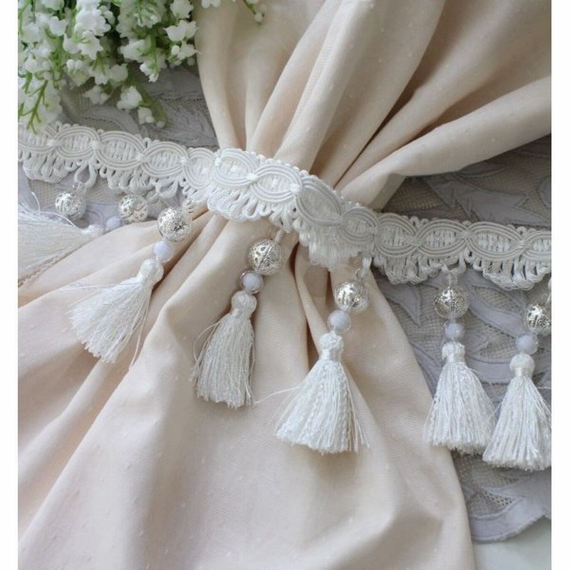 カーテンタッセル タイバック ブランシェ ホワイト 8729 タッセルフリンジ カーテン止め 房飾り おしゃれ 可愛い アンティーク シャビーシック 北欧 モダン 通販 Lineポイント最大get Lineショッピング