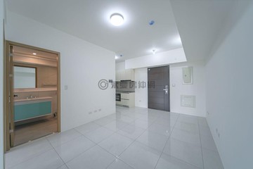 R15捷運$福山自由朗誦稀有高樓景觀兩房平車｜高雄市左營區文自路