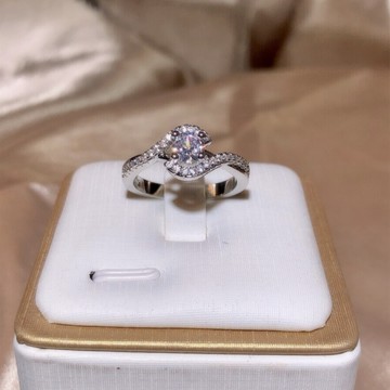 ［Hi rosé!］現貨、實拍👍小清新氣質超閃微鑲鋯石時尚女鑽戒 愛情一克拉 情人節 禮物 訂婚 結婚 情侶對戒