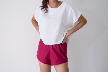 Mani Bleu 女孩 Shorts 紅酒