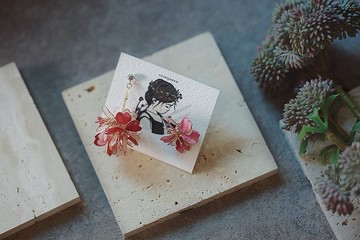 夜櫻 櫻花花球混色垂墜式水晶花 不對稱樹脂耳環 可改耳針耳夾