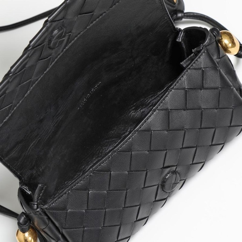 BOTTEGA VENETA ボッテガヴェネタ ショルダーバッグ ストラップ ポーチ 717429 VCP3C レディース イントレチャート レザー  ポシェット 鞄 8425 | LINEショッピング