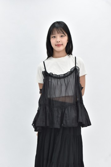 (2XL) paula 無袖荷葉邊黑色上衣